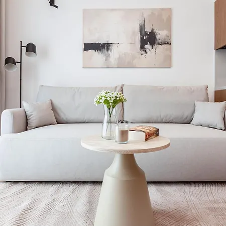Apartly Apartment